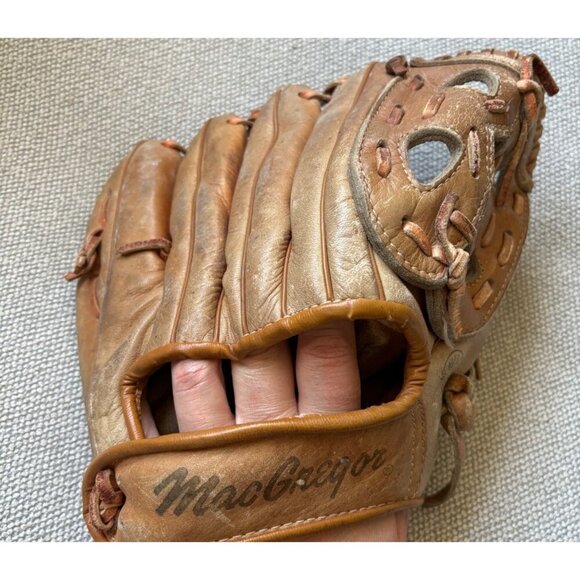 Pete Rose Model MacGregor Leather Baseball Glove M22T Youth Right Hand Throw - Picture 4 of 4